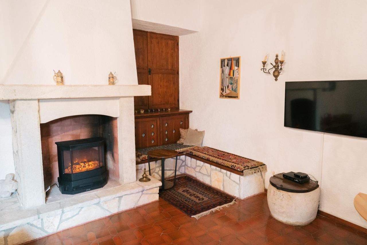 La Figarola - Traditional Townhouse Apartma